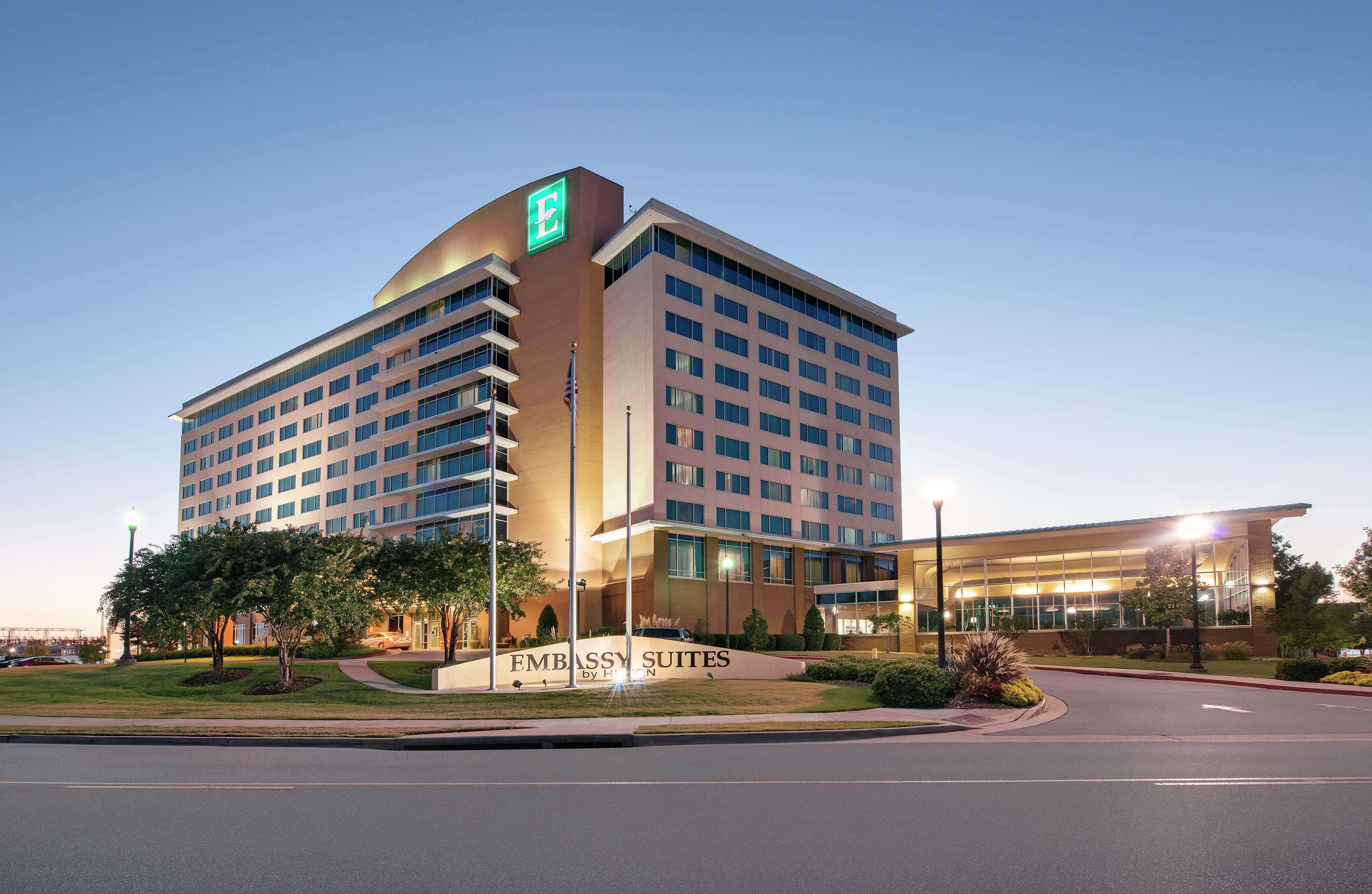 Embassy Suites Huntsville Exterior foto